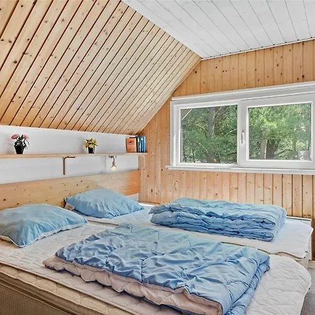 0142-romo-ivigtut-1 *