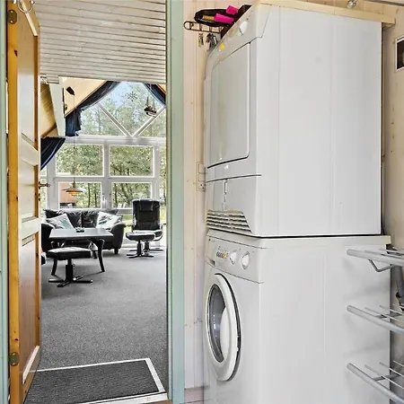 0142-romo-ivigtut-1 *